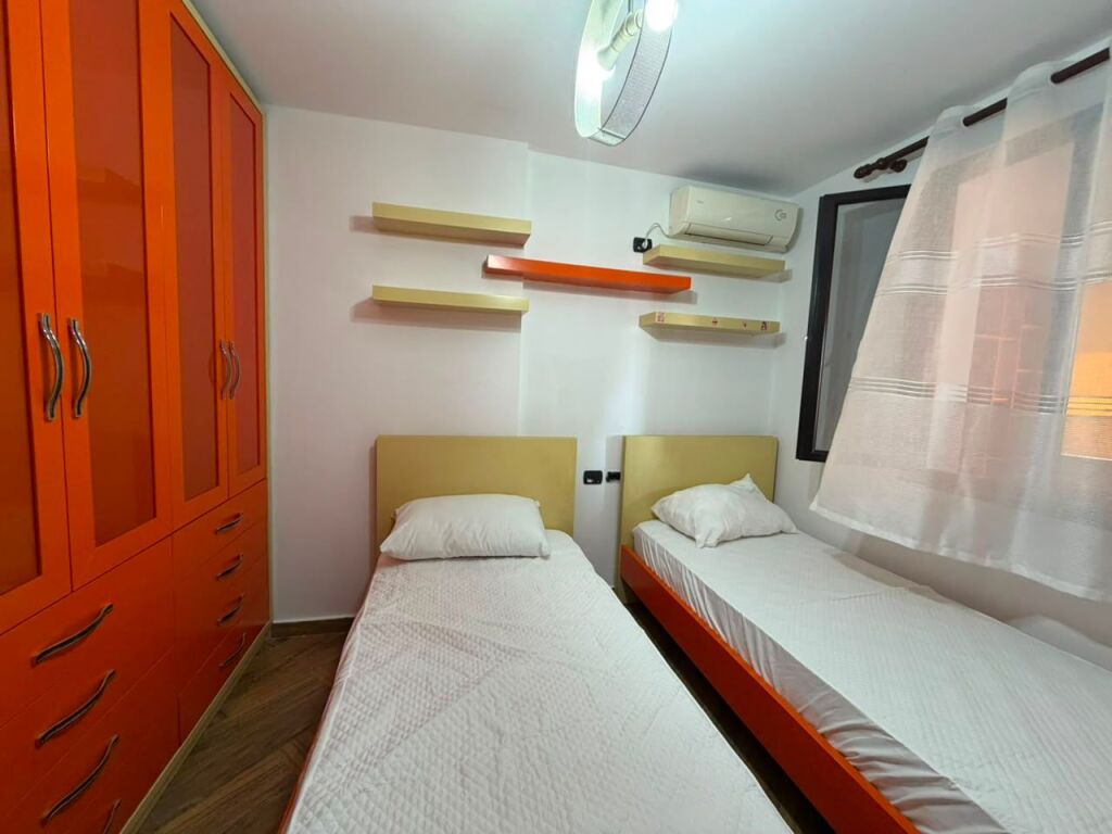 Rent, Apartment 2+1+2, 21 December