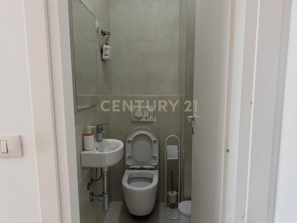 Office for rent near Dinamo Stadium!