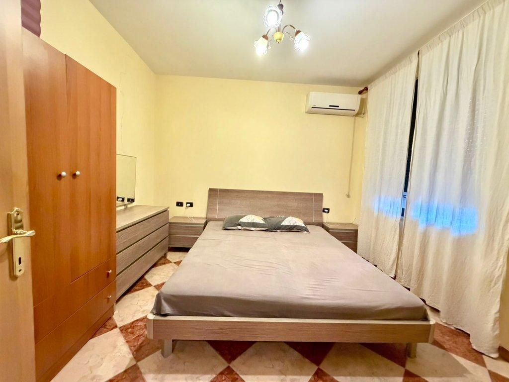 Apartament 1+1 me Qira - Pazari i Ri