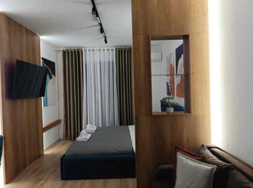Garsionjere per qera Xhamia e Tabakeve Qender tirane !