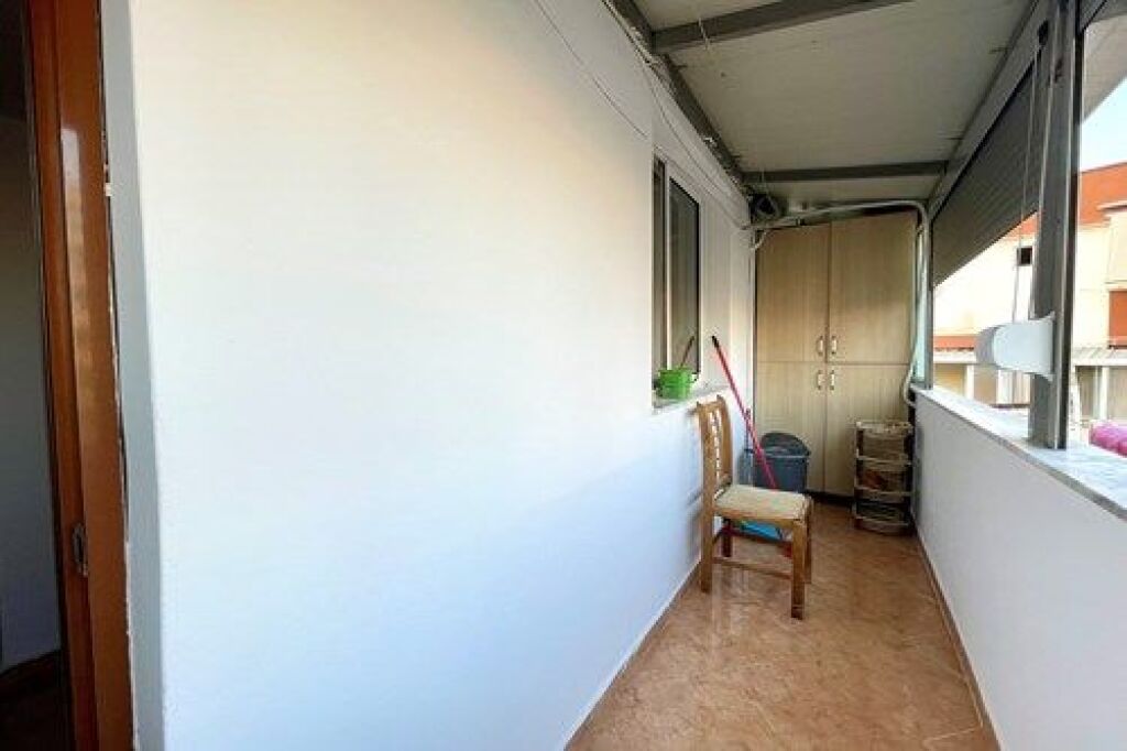 Apartament 3+1 i mobiluar tek Pazari i Ri!