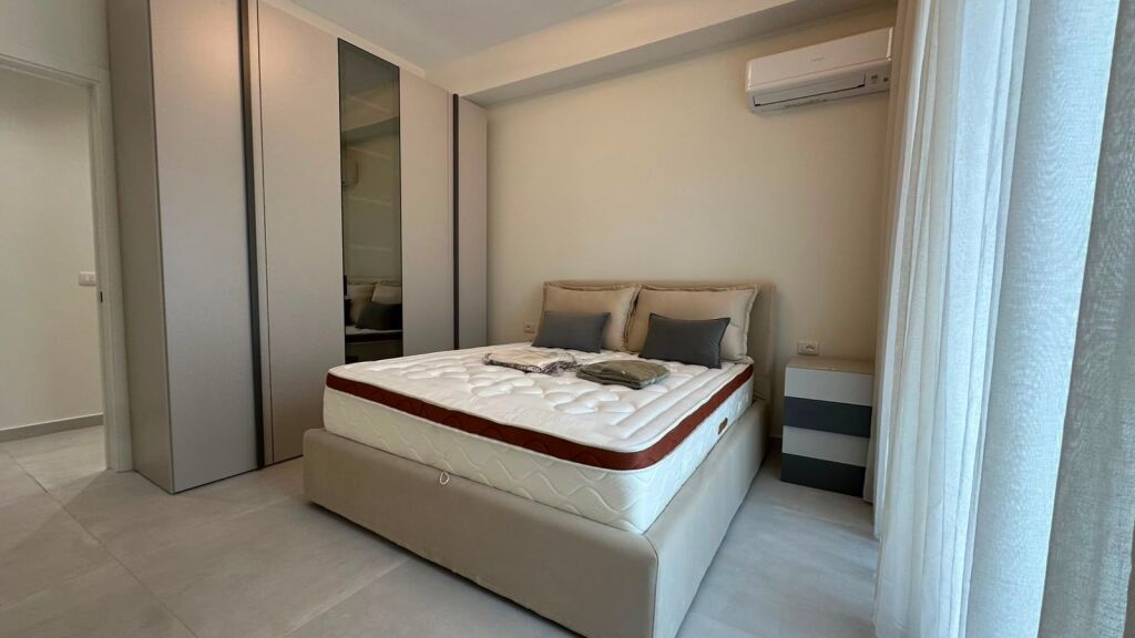 Jepet me qira apartament 2+1 – Rruga e Dibrës, Tiranë