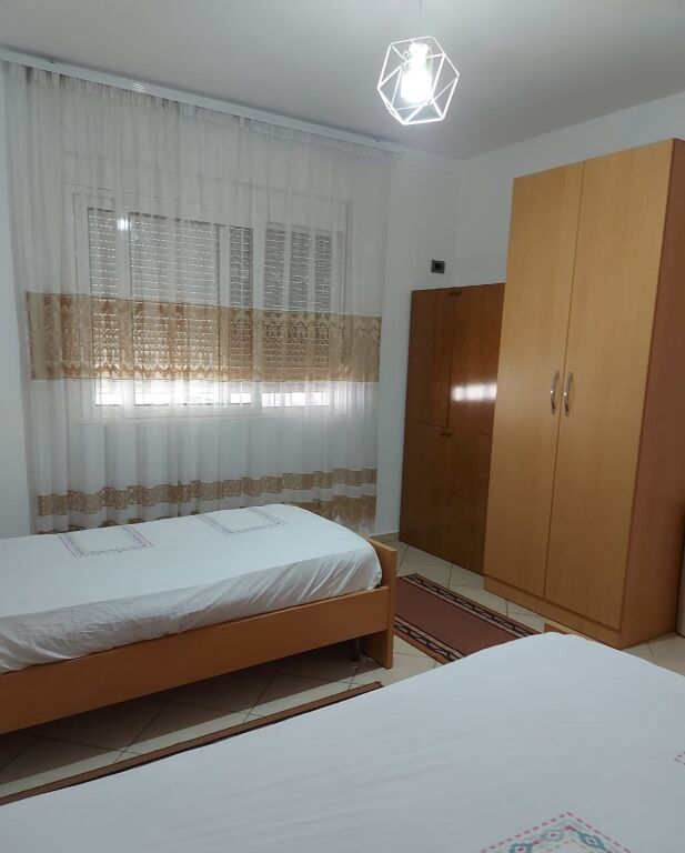 Jepet kat vile me qera ne Rrugen Jordan Misja prane Kolegjit Beder ID: 5252