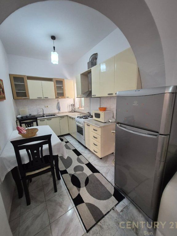 APARTAMENT 1+1+🅿️📍 MYSLYM SHYRI! 430 € /Muaj 40,000 Lekë /Muaj
