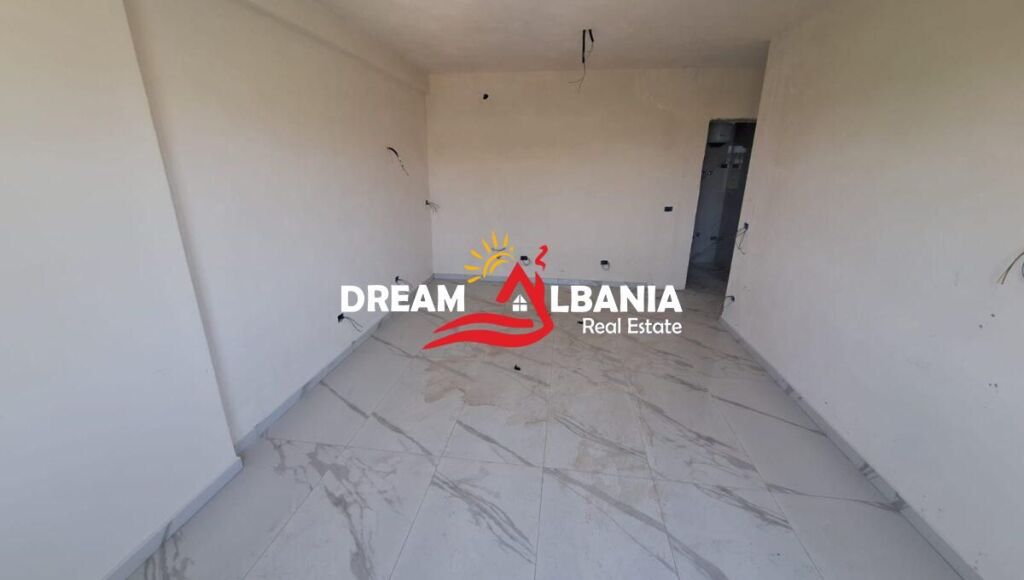 Shiten Apartamente 1+1 Tek Mali Robit,Golem (41111619)