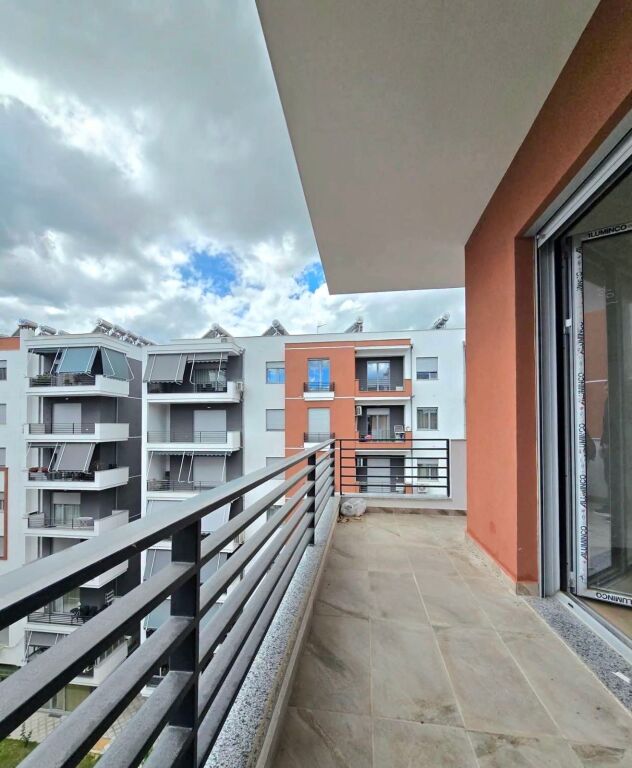 🏡 Apartament 2+1 për Shitje – Kompleksi Larti, Korçë