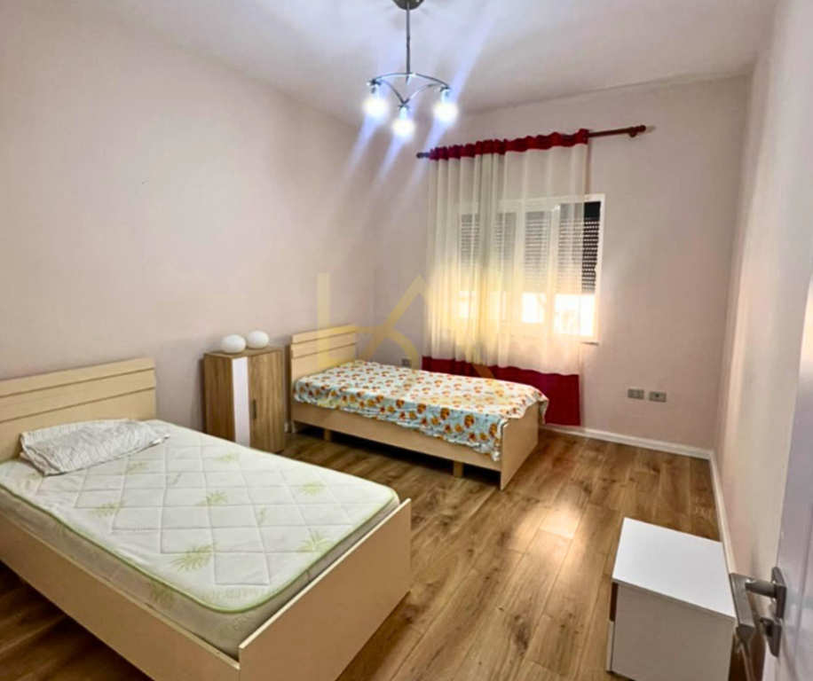 Apartament 2+1 me Qira – Vasil Shanto, Pranë KESH-it, Tiranë