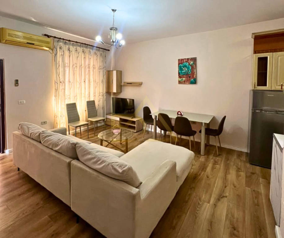 Apartament 2+1 me Qira – Vasil Shanto, Pranë KESH-it, Tiranë