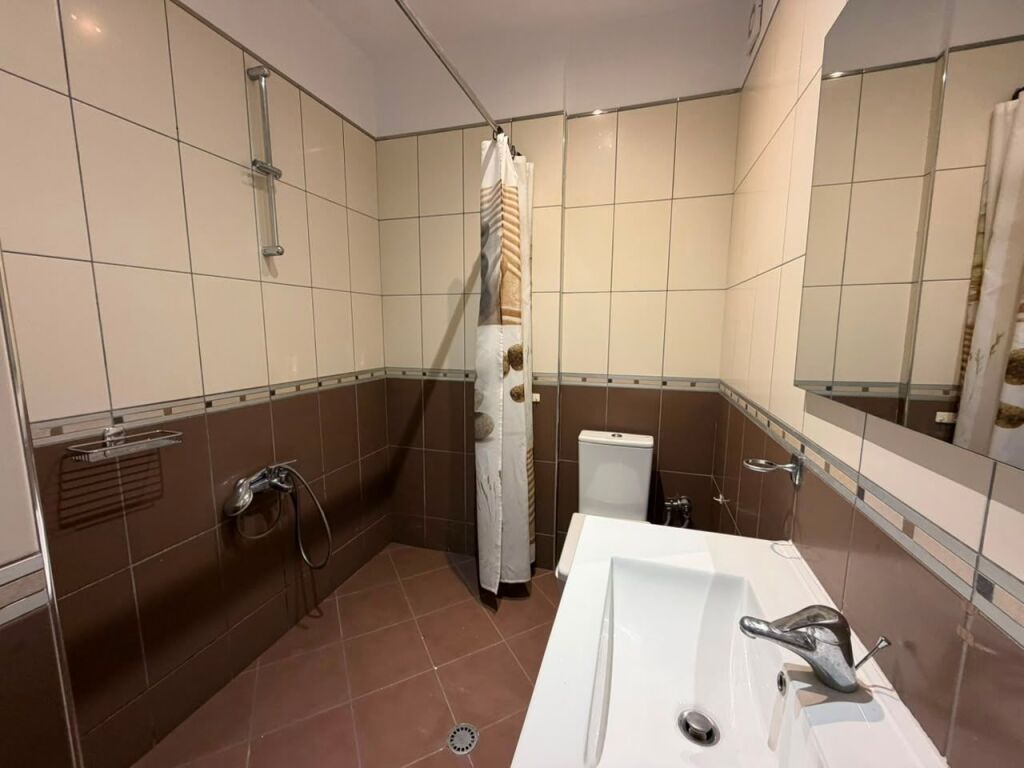 Apartment 3+1+2 for sale, Eduardo Mano Street