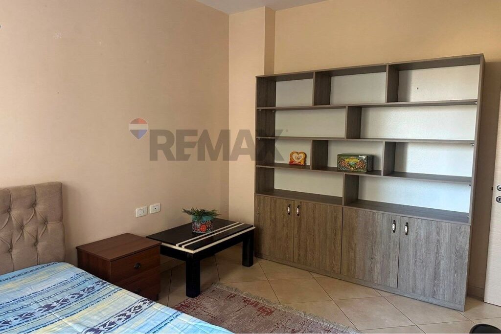 Appartamento in affitto, ex ristorante Durresi