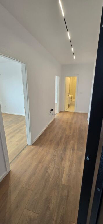 SHITET APARTAMENT 1+1 21 DHJETORI 165.000 EURO FH-85963