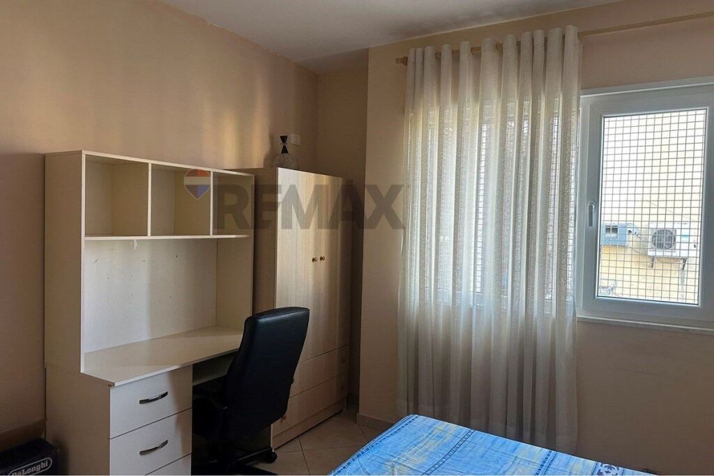 Apartment 3+1+2 for rent, at the former Durres restaurant