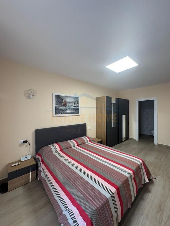 Qera, Apartament 2+1+2, Rruga Kongresi i Manastirit.