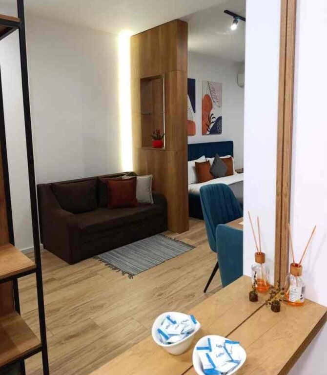 Garsionjere per qera Xhamia e Tabakeve Qender tirane !