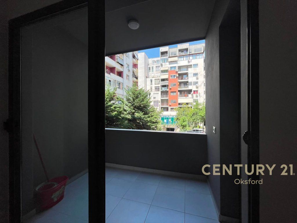 Apartament 1+1 per shitje te 2 Palmat, Astir