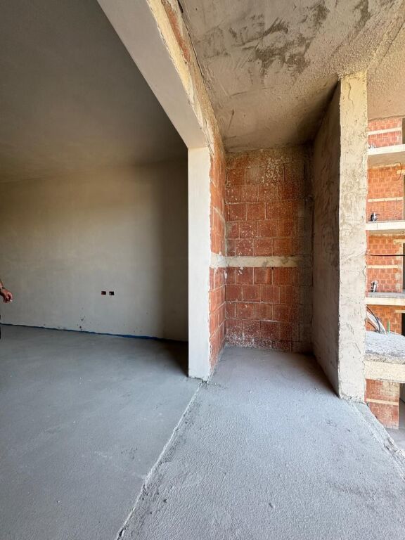 Shitet Apartament tek Ish Fusha