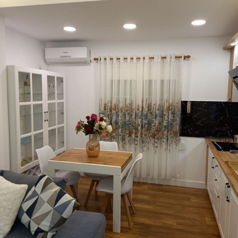 MARGARITA TUTULANI STREET apartment for rent 1+1+1 balcony