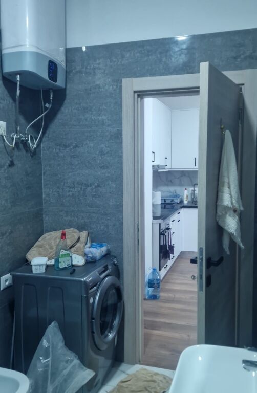 Jepet me qera apartament 1+1 ne Paskuqan   Kati 2 banim Vendndodhja Ahmeti Petrol Paskuqan   Çmimi 35.000 lek / muaj