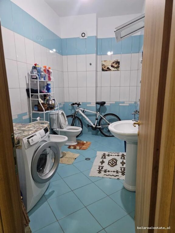 Apartament Per Shitje 3+1 Tek Vilat Gjermane (ID B130120) Tirane.