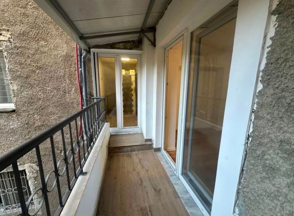 Si affitta locale commerciale di fronte al Maternità Nuova