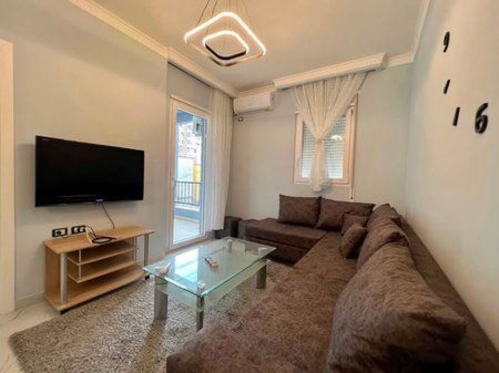 In vendita, Appartamento 1+1, Via 5 Maj, Tirana