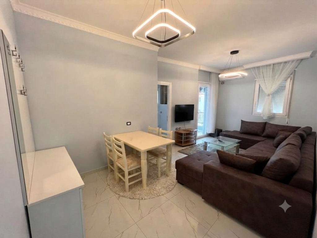 In vendita, Appartamento 1+1, Via 5 Maggio, Tirana