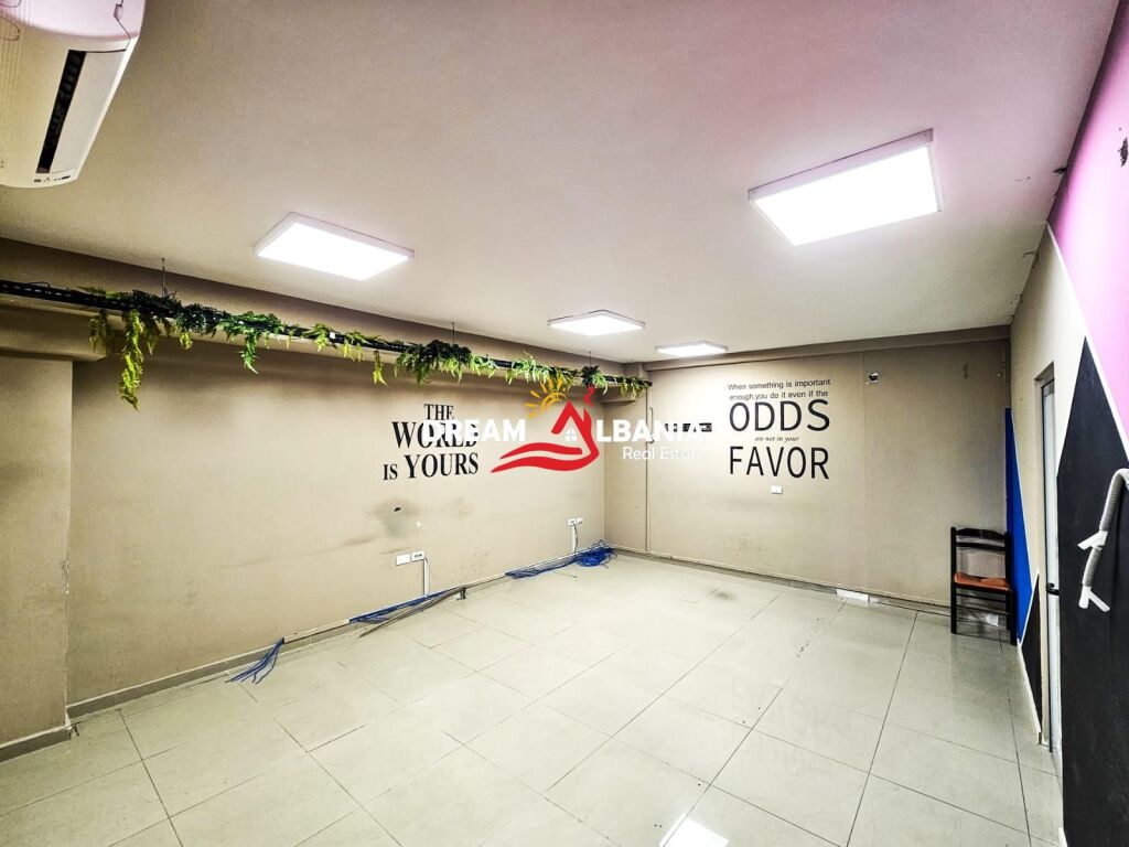 Business premises for rent on Dibres Street, near Selvisa. (ID 42611552)