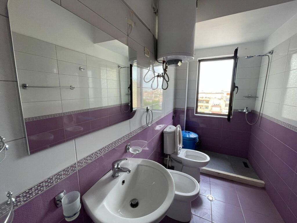 Jepet me qira apartament 1+1 ne Kinostudio.