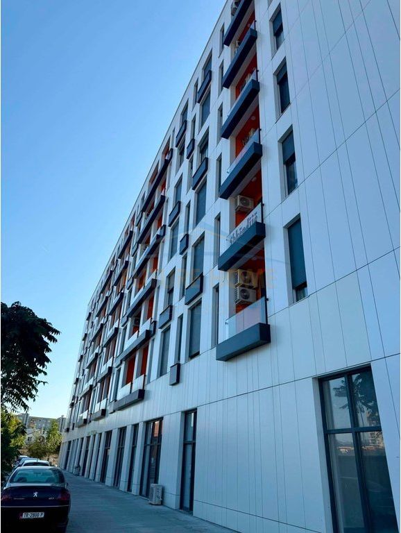 Qera, Apartament 1+1+ Post Parkimi, Ish Dogana, Tiranë. UNA72314
