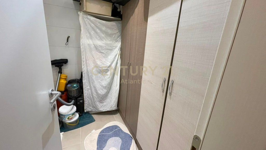 Shitet Apartament 2+1+2 me Verandë në Plazh Durrës– Vetëm pak hapa larg detit!