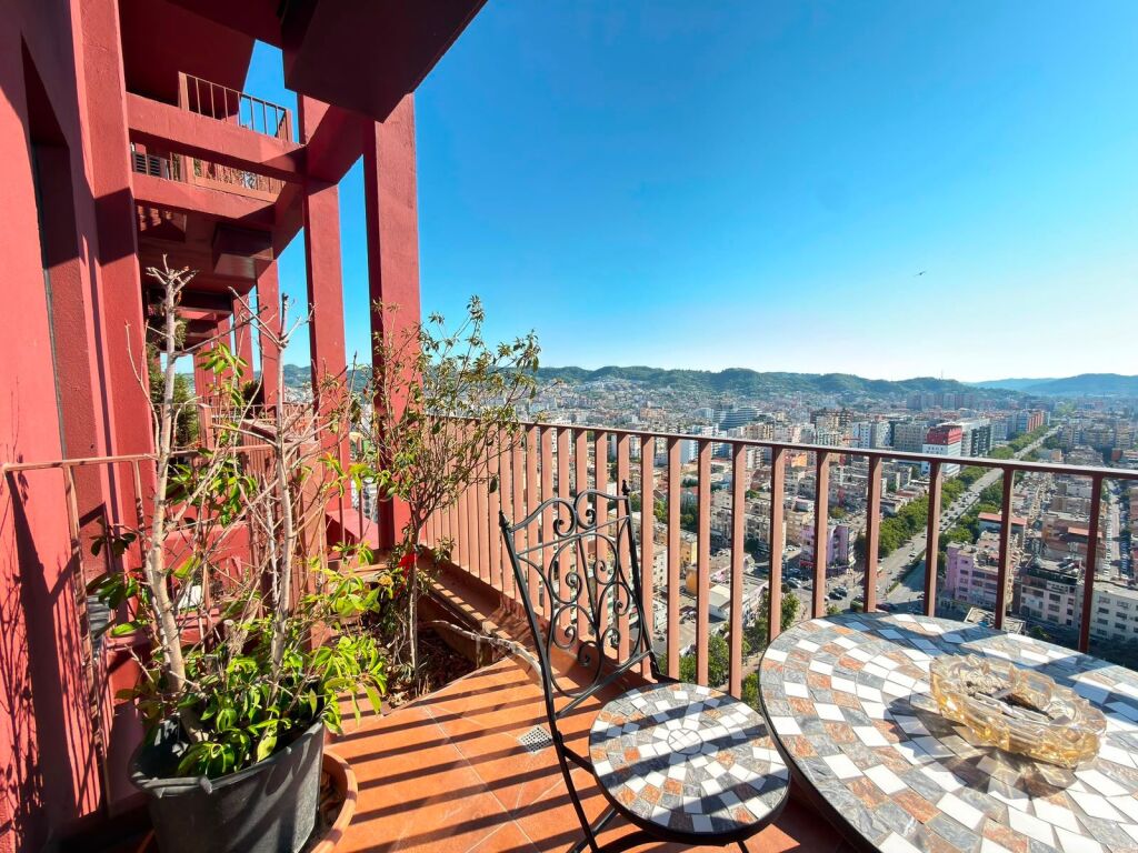APARTAMENT LUKSOZ 1+1 ME QIRA | TIRANA GARDEN BUILDING