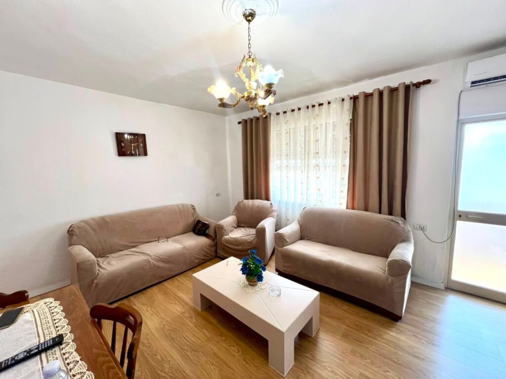 Apartment 3+1 for sale, Zogu Zi