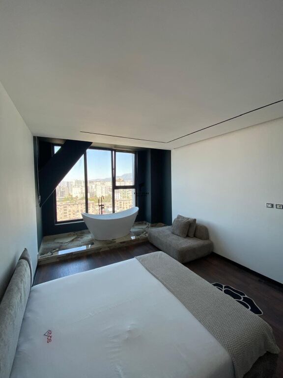 SHITEN 2 GARSONIERE RRUGA E KAVAJES 295.000 EURO FH-85982