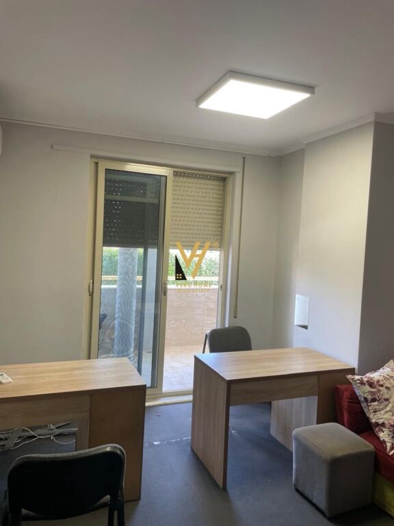 OFFICE 200 M2 FOR RENT AT THE BOTANICAL GARDEN 100,000 LEKE