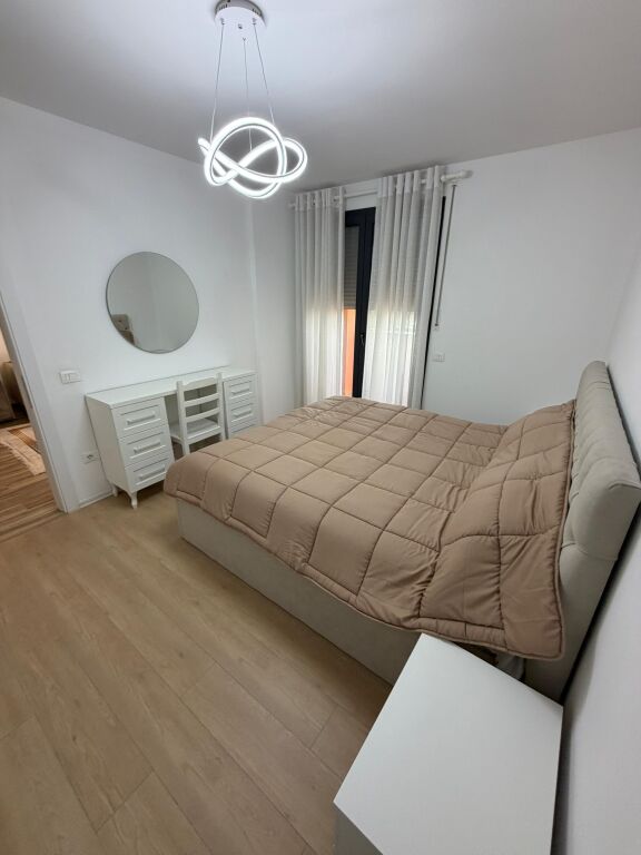 Apartament 1+1 tek Kompleksi Zirkon Qsut !