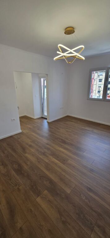 Apartament 1+1+ ne Shitje Rruga e Kavajes Tirane
