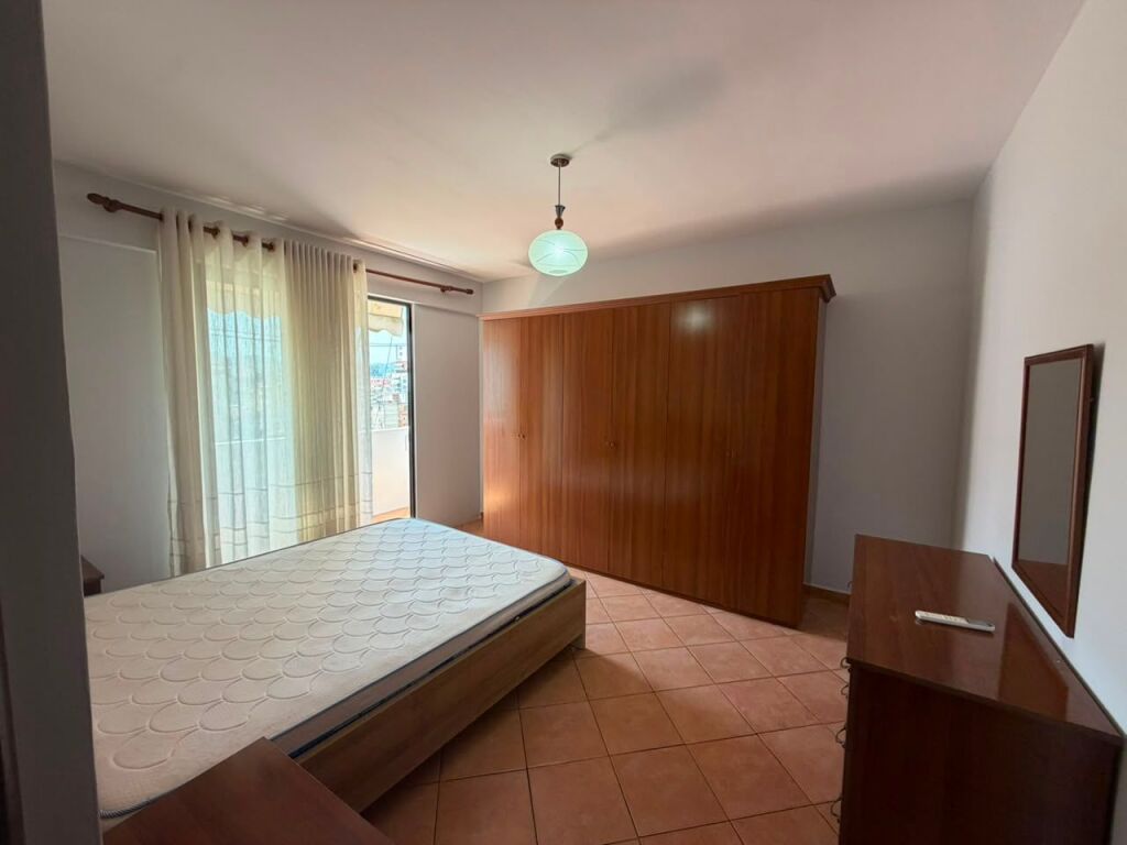 Ali Demi, Ex Mercato Elettrico, appartamento 1+1 in affitto, arredato. 50.000 Leke    