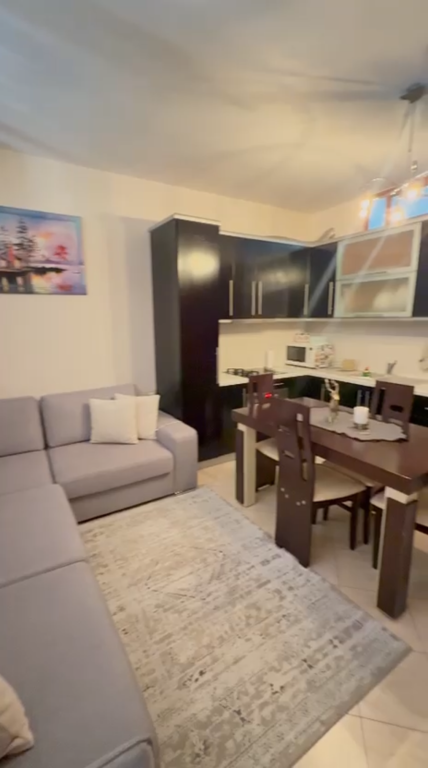 Apartament 1+1 per qera ne Astir !