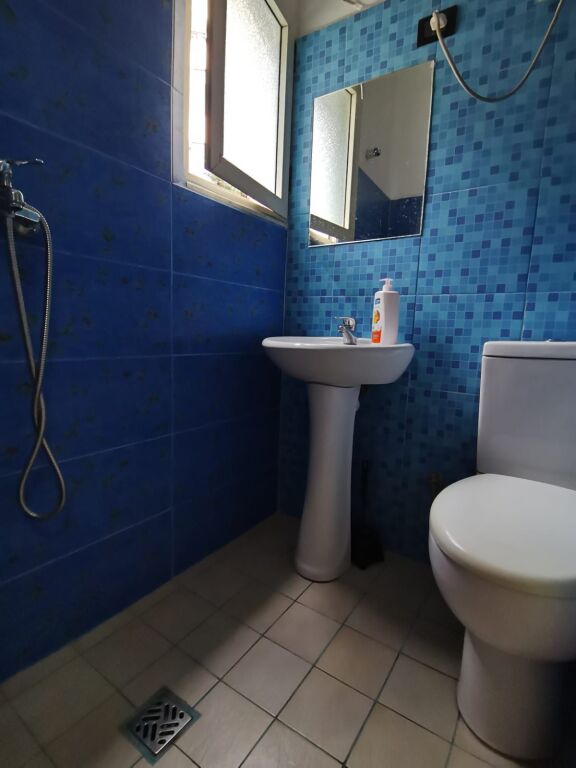 Jepet me qera Garsionere Tek 5 Maji ID: 5263