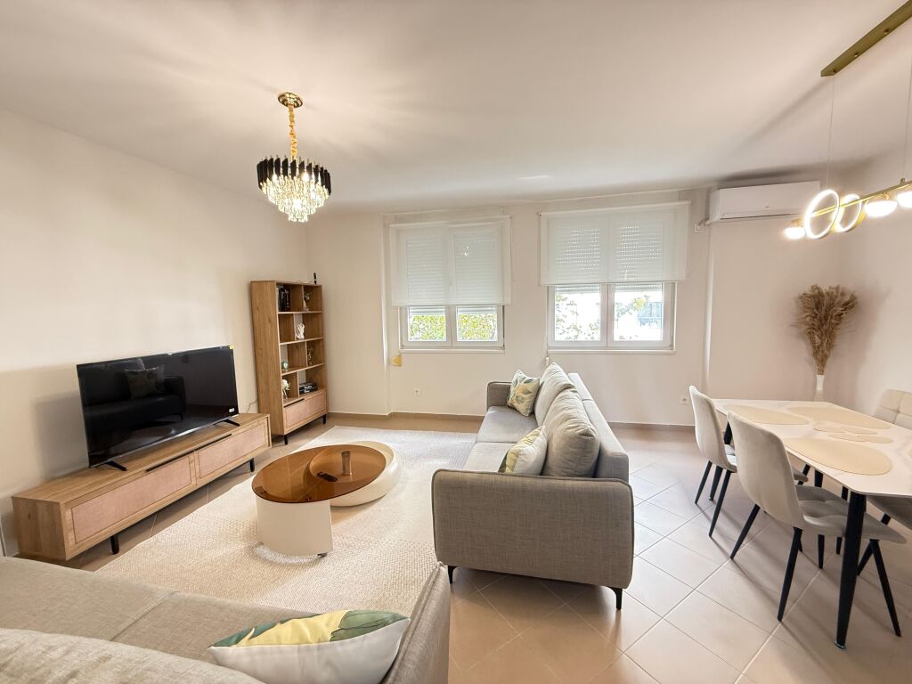 Apartament 2+1+2 me Ballkon për Qira – Kompleksi Magnet, 21 Dhjetori