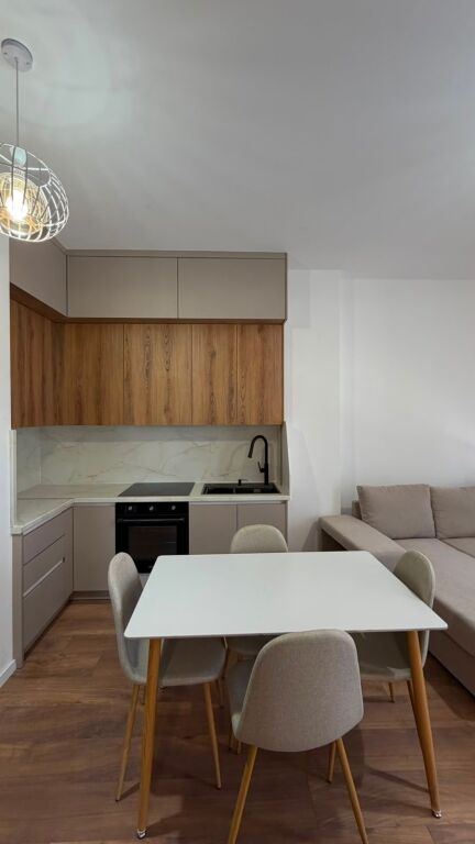 Shitet Apartament 1+1 +Post Parkim – Paskuqan