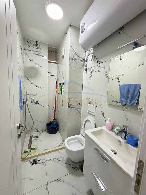 Shitet, Apartament 2+1, Pallatet Cabej, Misto Mame