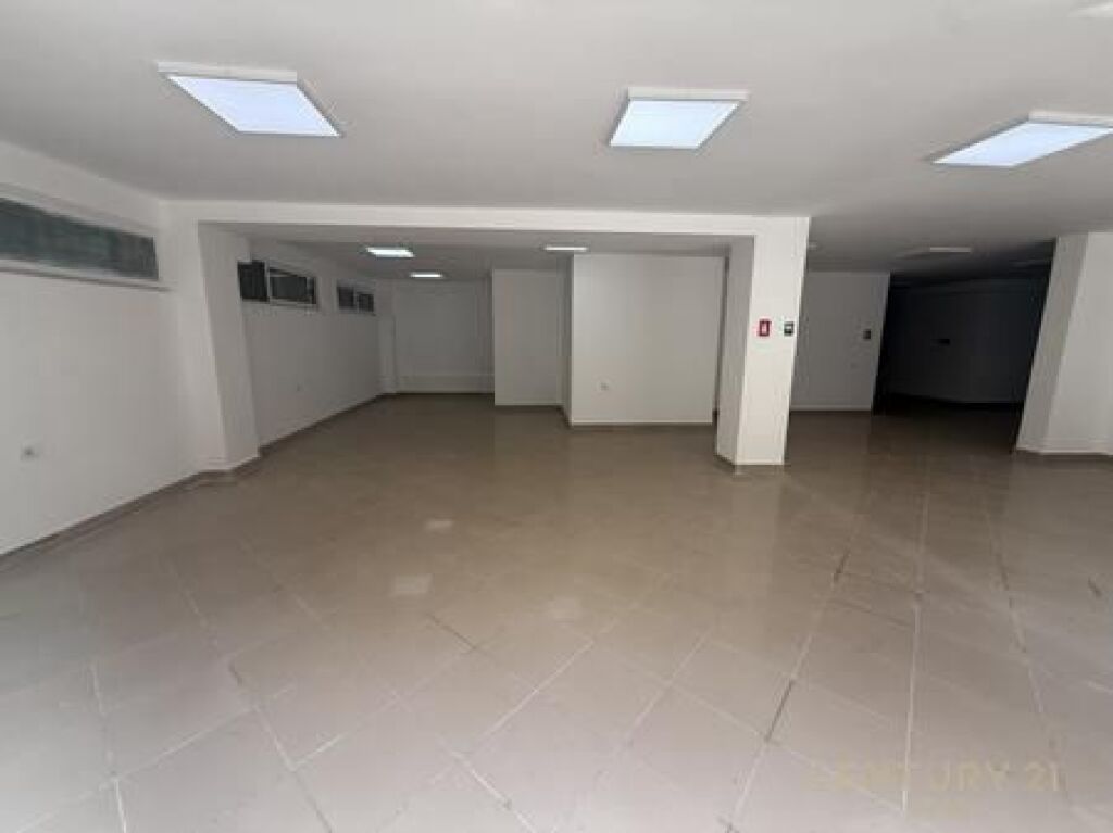 OKAZION!NJËSI KOMERCIALE PËR SHITJE PRANË SHKOLLËS SË BALETIT,NJËSIA NR.2 !