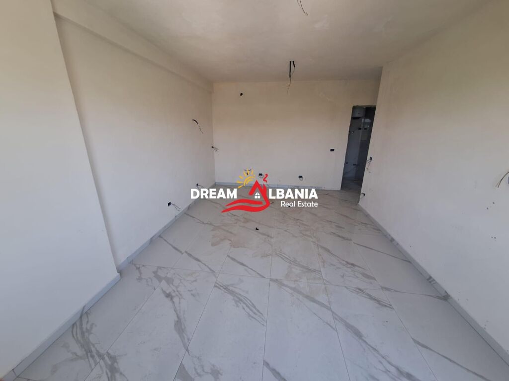 Shiten Apartamente 1+1 Tek Mali Robit,Golem (41111619)