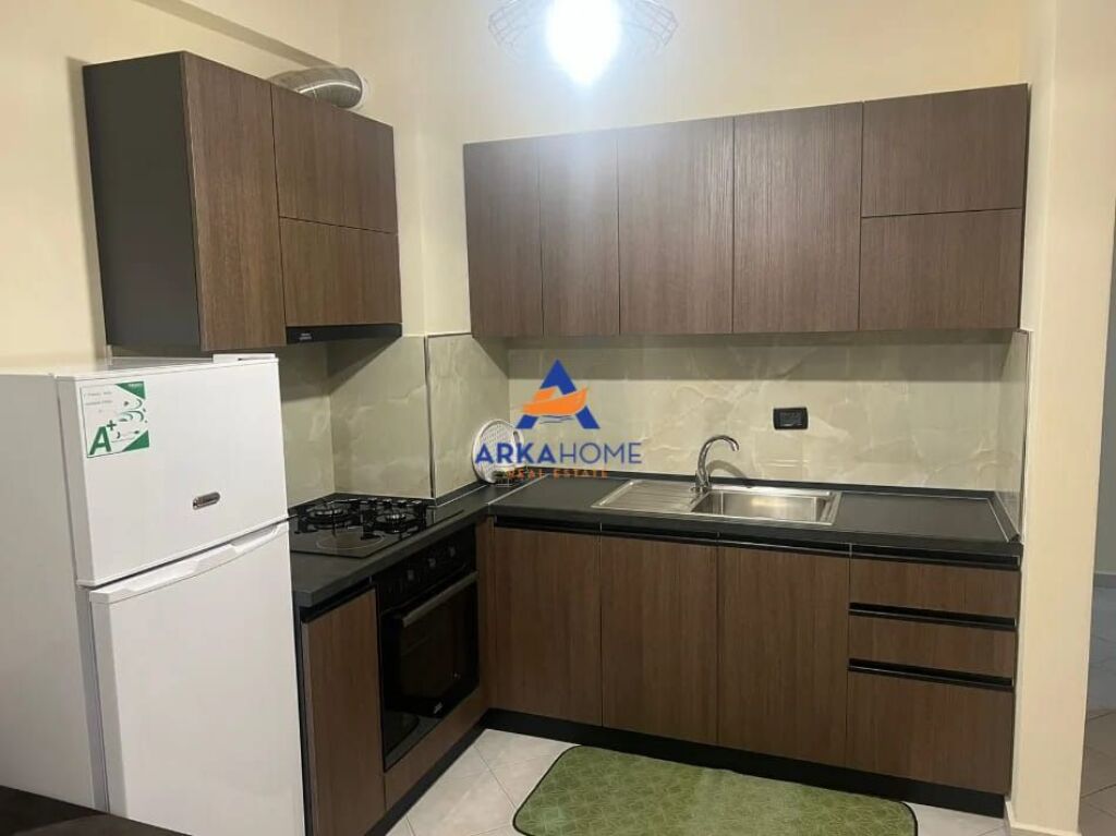 JEPET ME QERA APARTAMENT 1+1+BALLKON "BAR ARTISTI,ASTIR" 52.000 LEKE