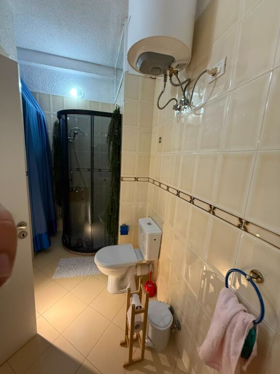 Qera, Apartament 1+1, Rruga e Kosovarëve, Tirana - 70000 Lek | 105 m²