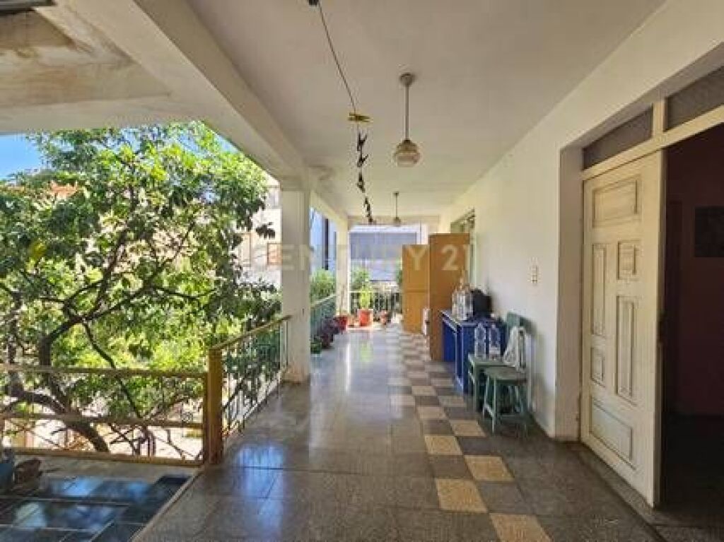  Magazine for Rent near Pazarit te Ri