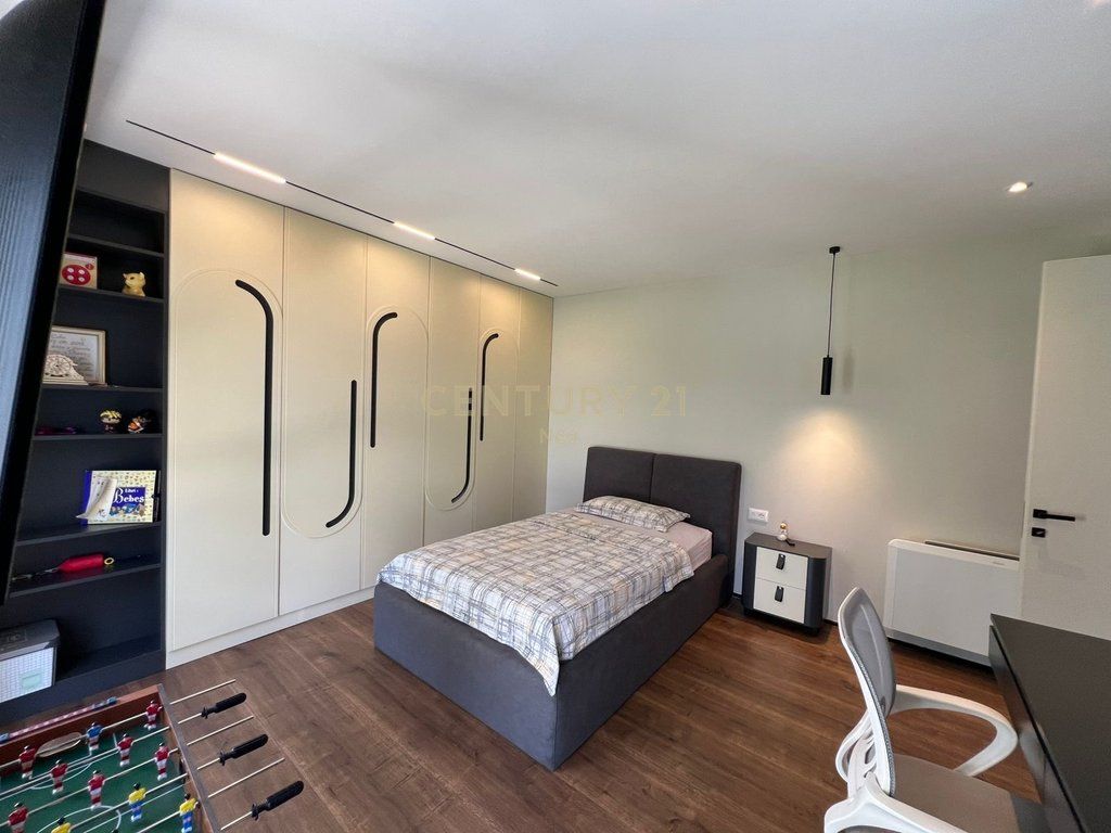 For rent super duplex invested in details at the extension of the Kodra e Diellit Residence !!