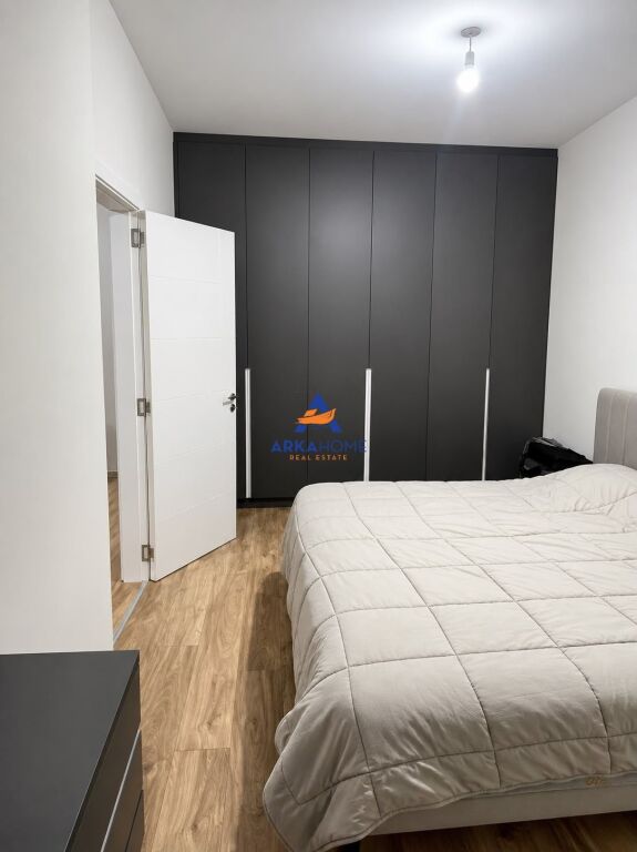 SHITET APARTAMENT 1+1+BALLKON "KOMPLEKSI GOLDEN PARK" 14200000 LEKE