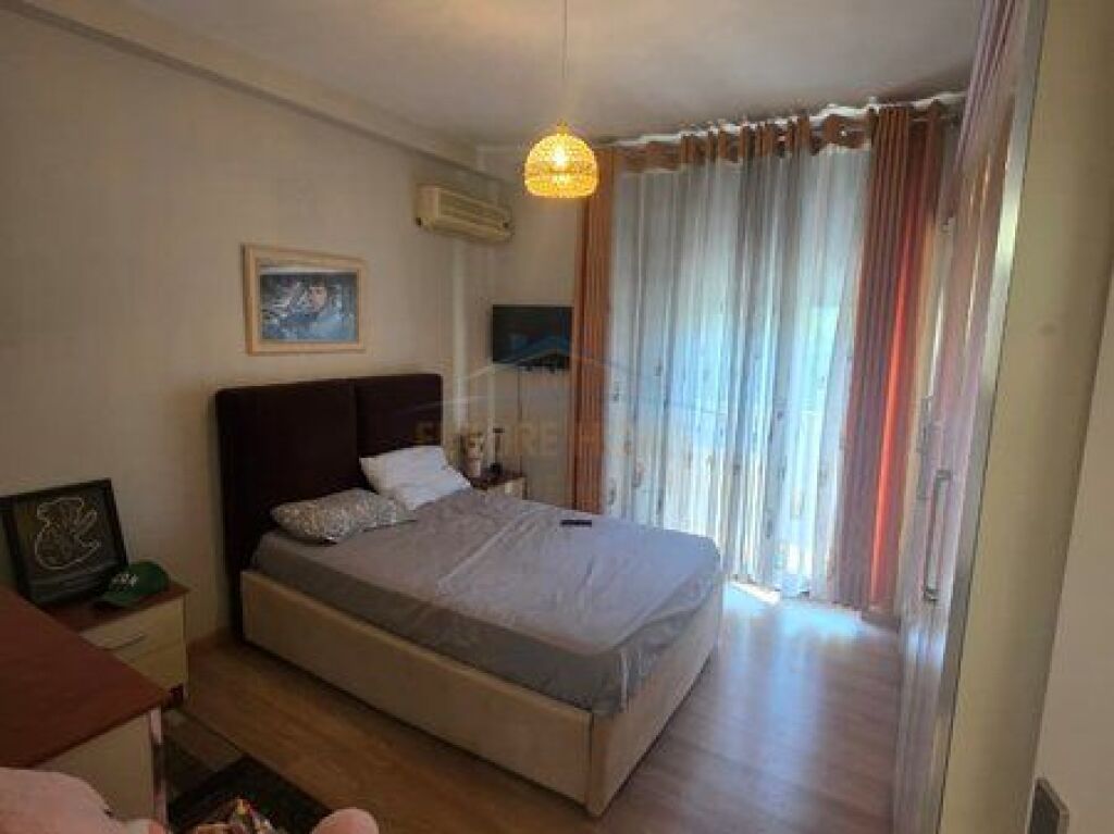 Affitto, Appartamento 3+1+2, Ferit Xhajko, Tirane .